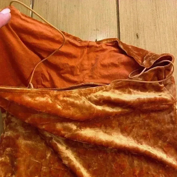 Urban Outfitters Women's Midi Burnt Orange Rust Velvet Like Cocktail Dress M - Picture 7 of 10